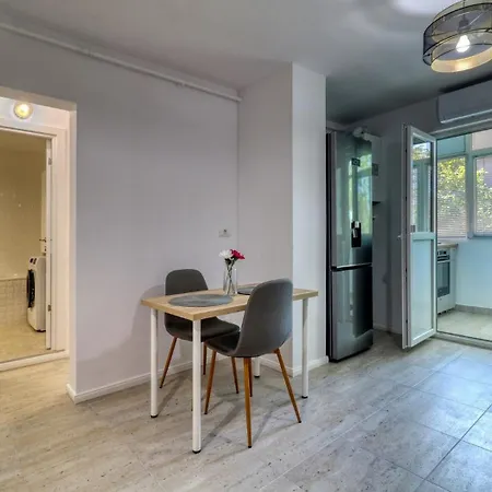 Zen Flat - 5 Min Metrou Апартаменты